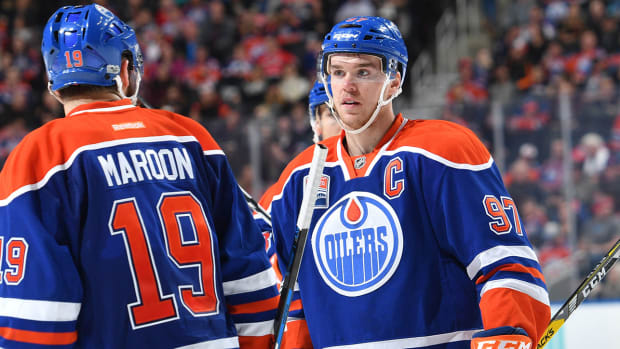 patrick-maroon-connor-mcdavid-oilers-nhl-1300.jpg